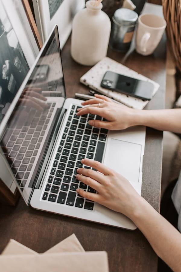 man-working-in-laptop
